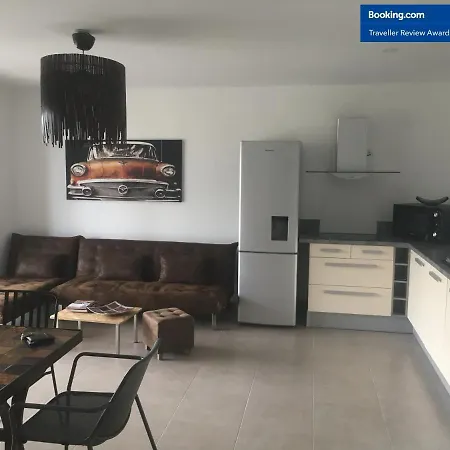 Lejlighed O Garden 3 Pieces Au Calme, Cuisine Equipee, Piscine, Parking, Terrasse, Jardin *