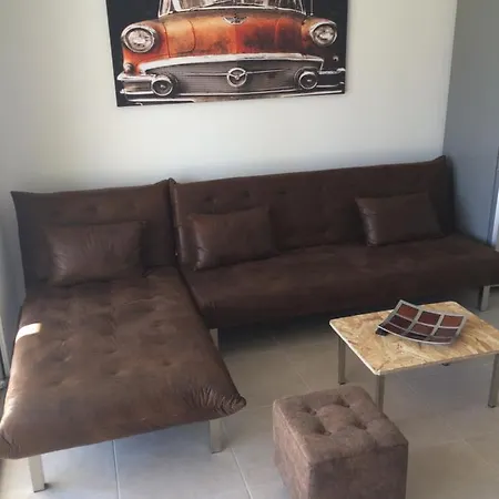 Apartment O Garden 3 Pieces Au Calme, Cuisine Equipee, Piscine, Parking, Terrasse, Jardin *